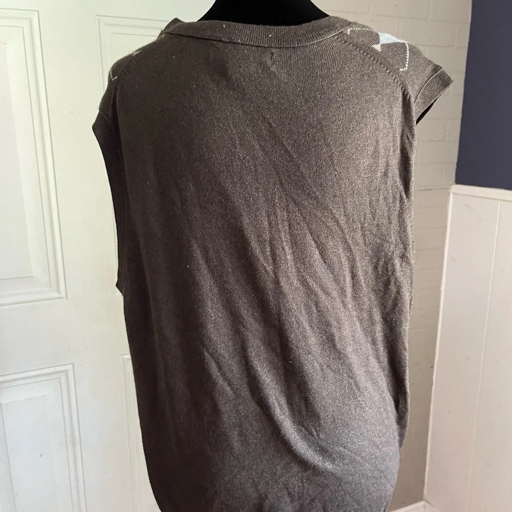 Argyle V-Neck Knit Cashmere Sweater Vest‎ in Brown, Tan & Light Blue
